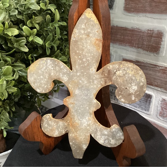 🟡 Vintage - Solid Metal - Aluminum or Pewter - Fleur-de-lis Symbol - Saints Fans - Picture 6 of 12